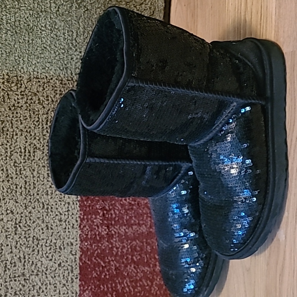 Sequins Uggs - image 2